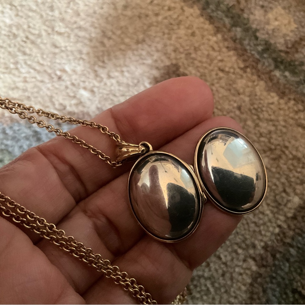 James Avery Retired Gold and Sterling Silver Locket - Picture 5 of 7